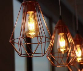 Comment harmoniser ses luminaires industriels dans son salon ?