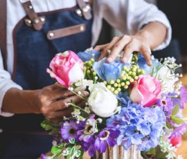 Pourquoi les fleurs artificielles sont toujours aussi tendances ?