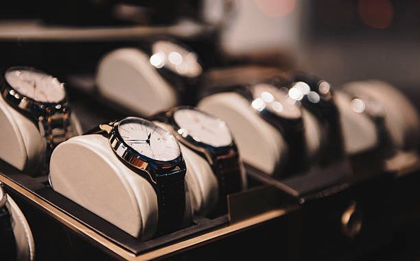 Quelle est la caractéristique des montres style impérial ?